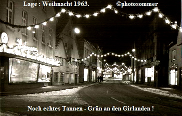 Lage : Weihnacht 1963.                  photosommer













Noch echtes Tannen - Grn an den Girlanden !