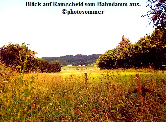 Blick auf Ramscheid vom Bahndamm aus.
photosommer